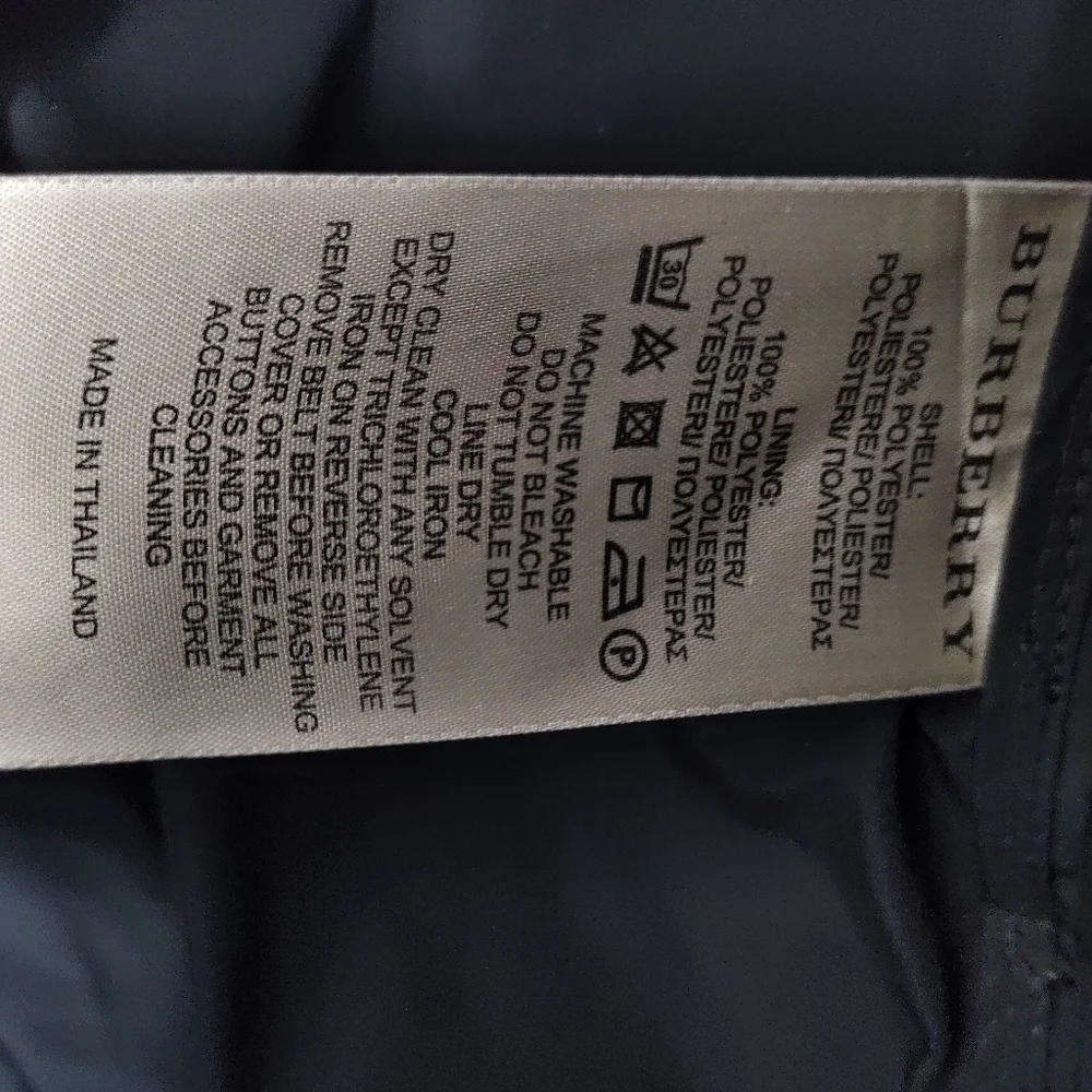 BURBERRY Waterproof Trench Coat - Picture 4 of 7